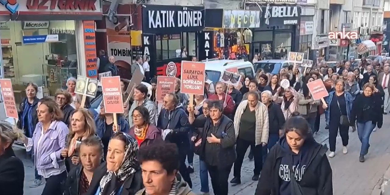 CHP Kadın Kolları, 81 ilde tencere-tavalarla meydanlara indi: 'Bu ülkede yoksulluğun bile cinsiyeti var'