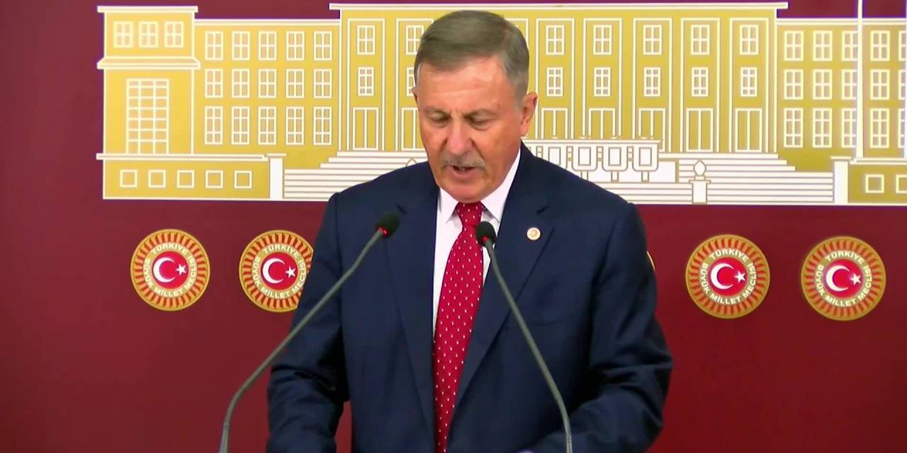 Selçuk Özdağ'dan Vakıflar Kanunu'na sert eleştiri: Amaç muhalif belediyeleri engellemek