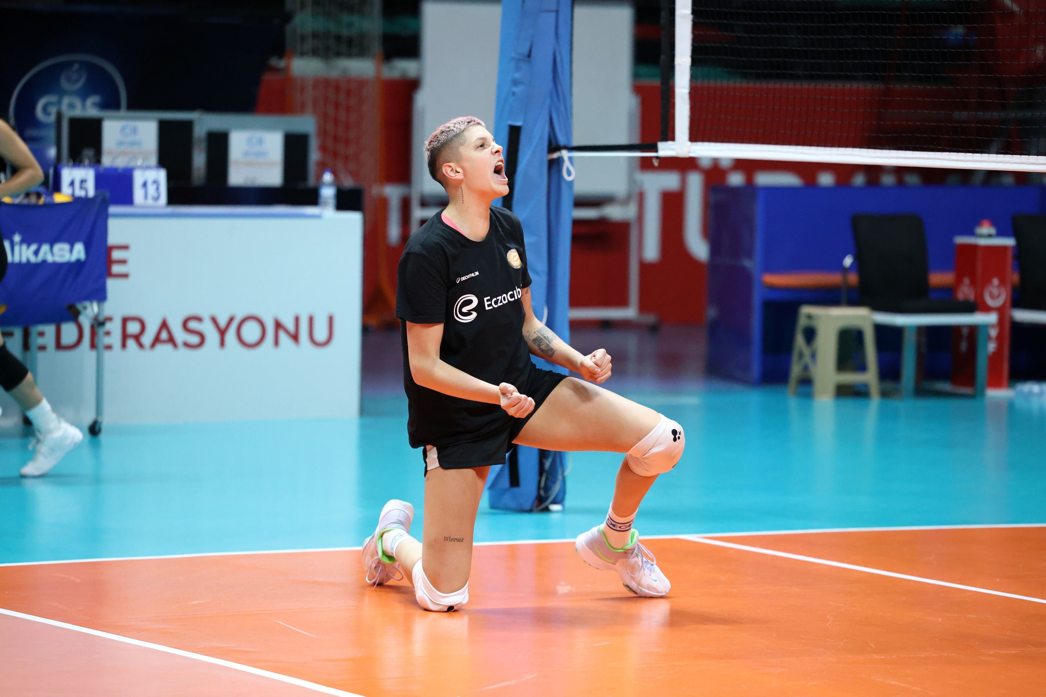 Eczacıbaşı Dynavit, Ankara’da galibiyet peşinde