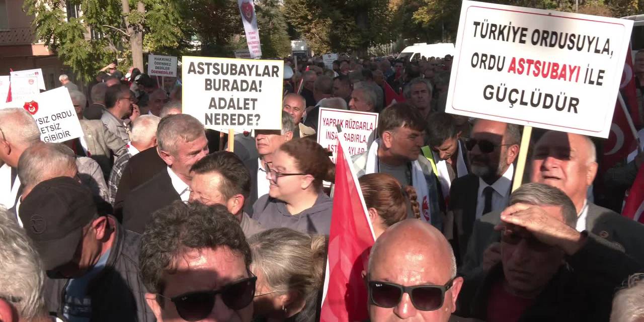 Emekli Astsubaylar Derneği'nin yürüyüşüne polis müdahalesi