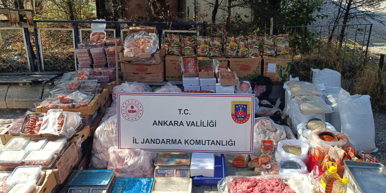 Göz göre göre halk sağlığıyla oynuyorlar! 1 ton 200 kilo bozuk et ve tavuk ele geçirildi