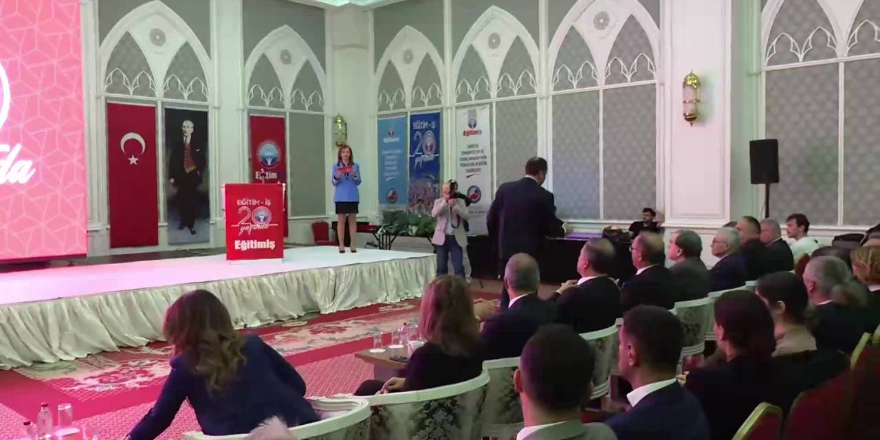 Eğitim-İş 20. yılını coşkuyla kutladı: Mücadelemiz devam edecek