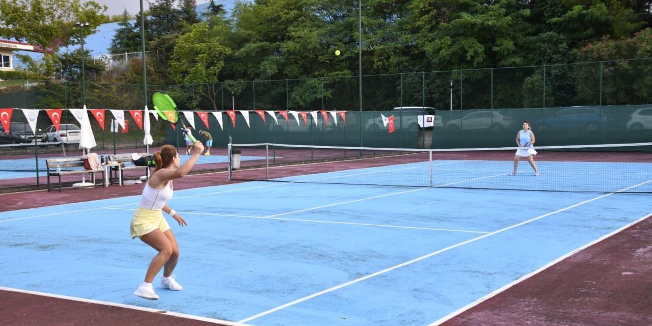 Cumhuriyet Bayramı Tenis Turnuvası kayıtları başladı