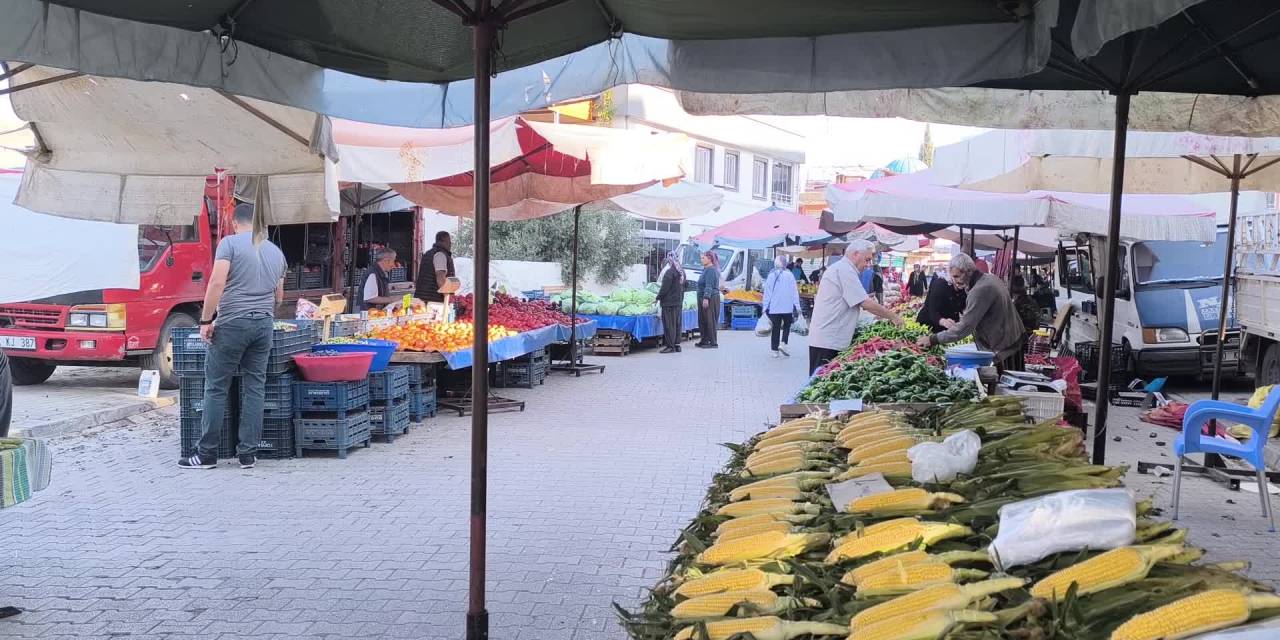 Artan fiyatlar, pazar alışverişini zora sokuyor