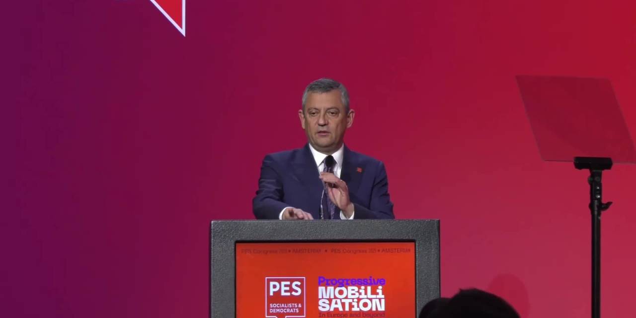 Özgür Özel'den Amsterdam'da önemli mesajlar: Seçimler referandum olacak