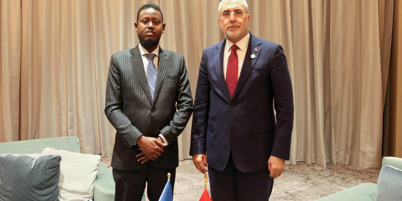 Işıkhan, Doha'da Somali Çalışma Bakanı ile buluştu