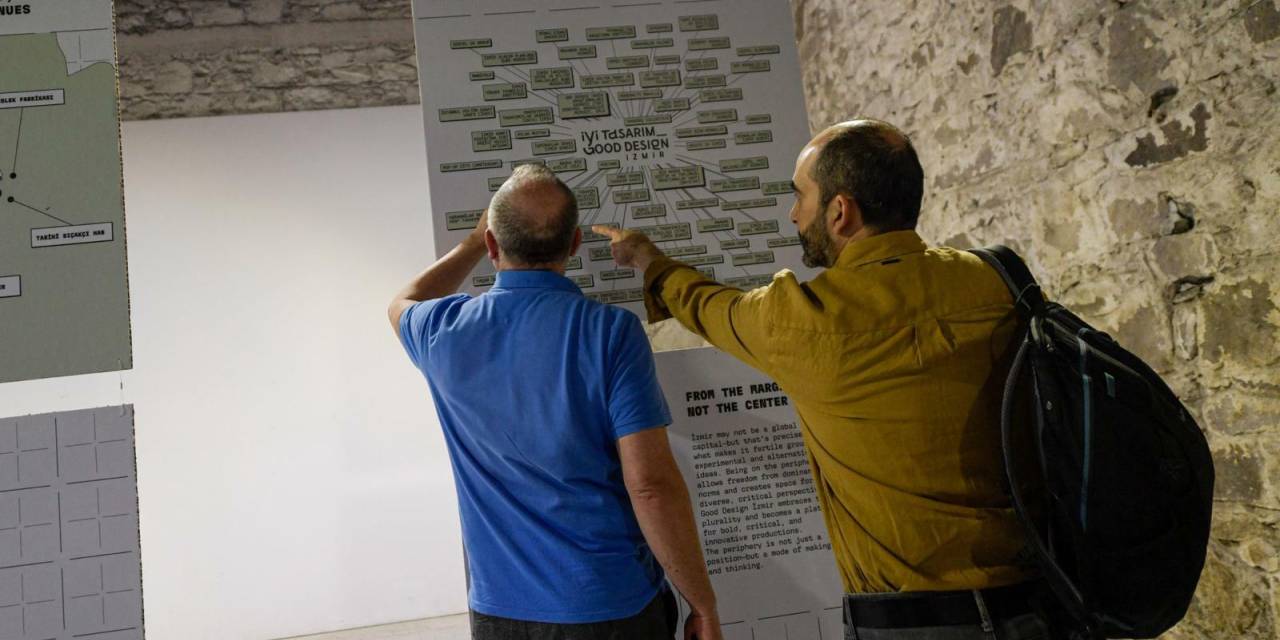 İzmir'de tasarımcılar dirliğe katkı sağlıyor
