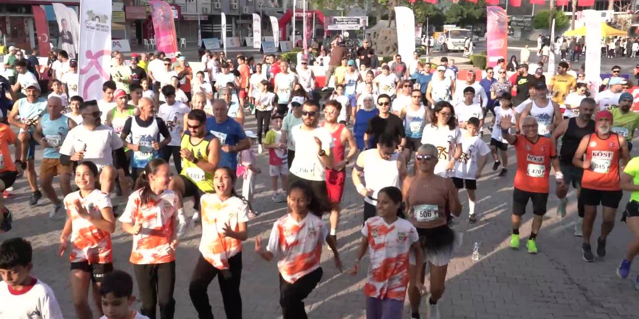 Tarsus Yarı Maratonu'nda coşku dolu anlar