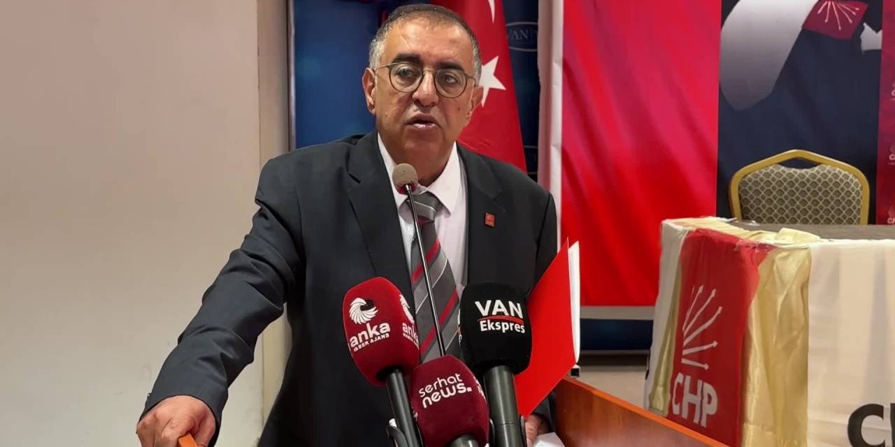 Seracettin Bedirhanoğlu, CHP Van İl Başkanlığına yeniden seçildi