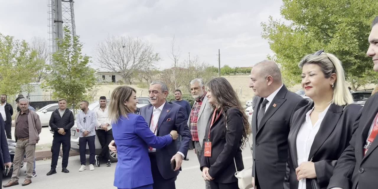 Onur Yüksel Bozdağ, CHP Kırıkkale İl Başkanlığı'na yeniden seçildi
