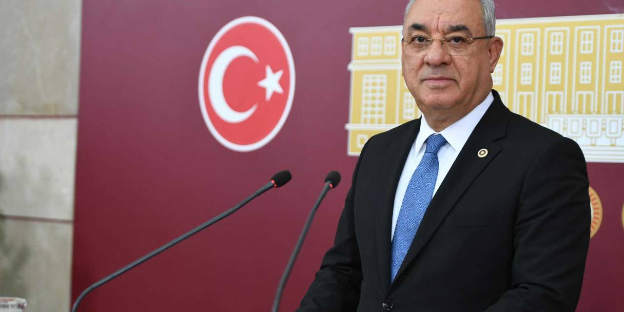 Aksakal'dan Tufan Erhürman'a tebrik