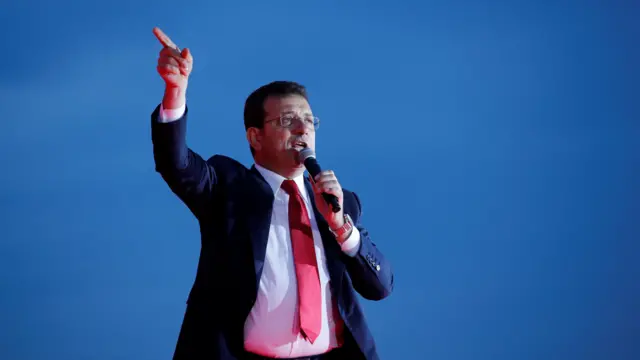 İmamoğlu'ndan bugün görülen davaya tepki: Buz gibi odada 3 saat bekletildim