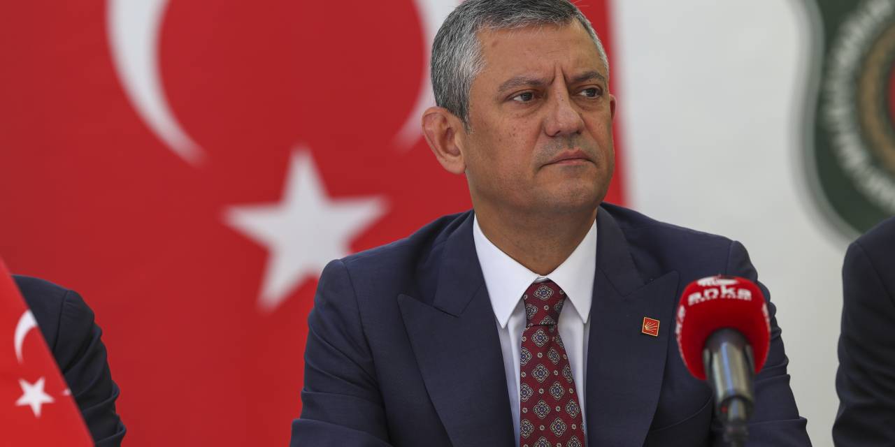 Özgür Özel, KKTC'de 52. kuruluş yıl dönümüne katılacak