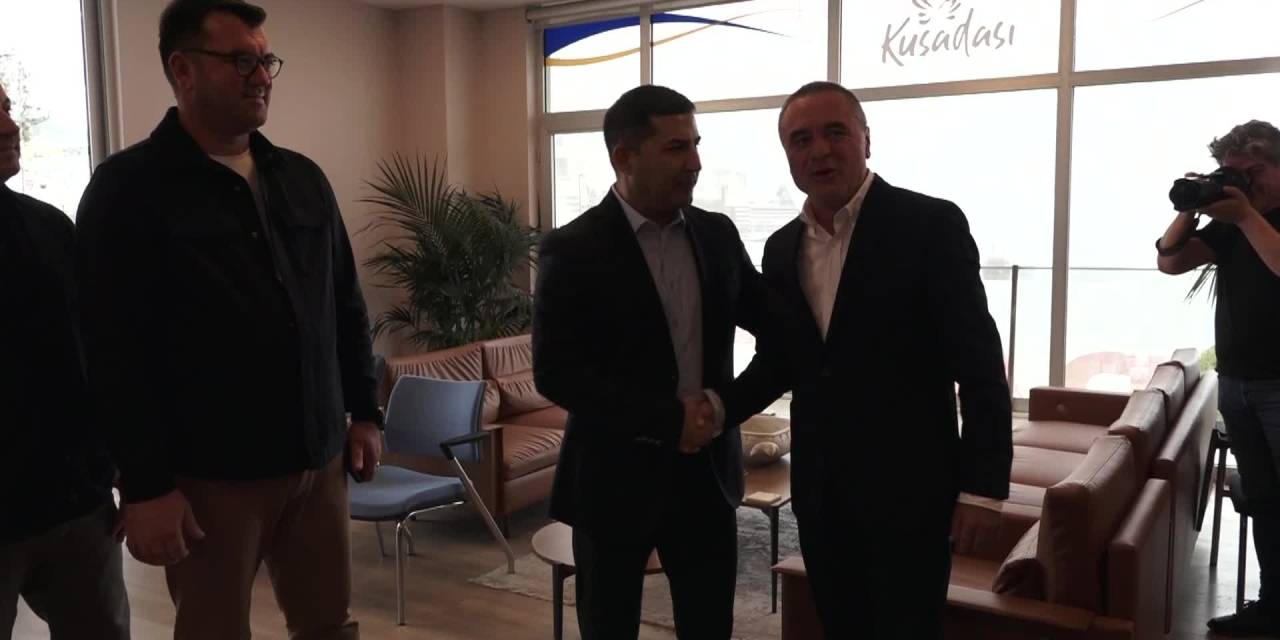 Günel, CHP Kuşadası İlçe Örgütü’yü ağırladı