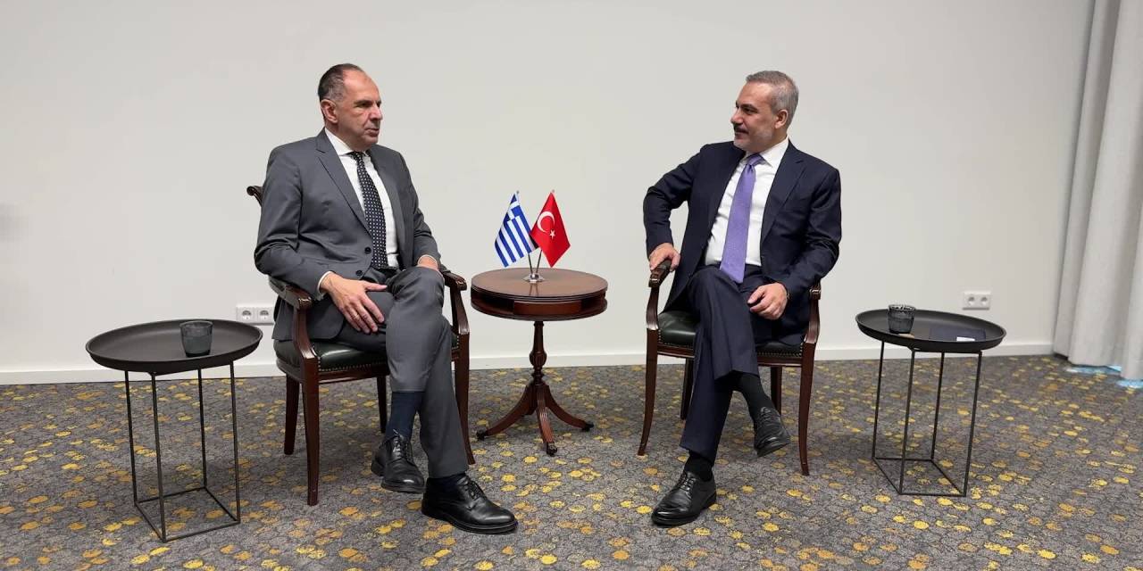 Hakan Fidan, Yunan meslektaşıyla Güvenlik toplantısında bir araya geldi