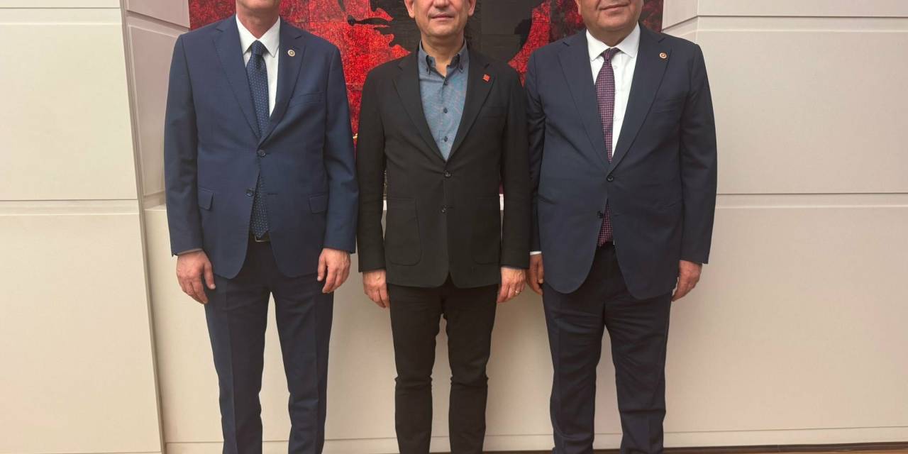 Ümit Dikbayır, Özgür Özel ile bir araya geldi