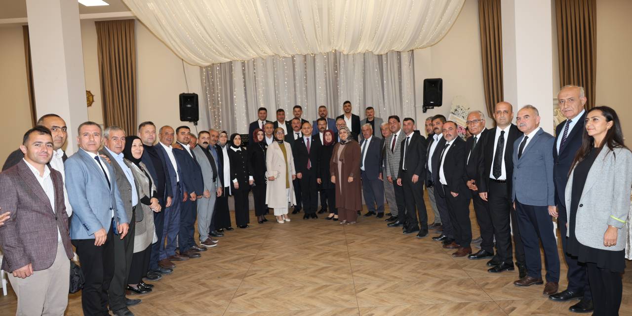 Ahmet Önal muhtarlarla bir araya geldi