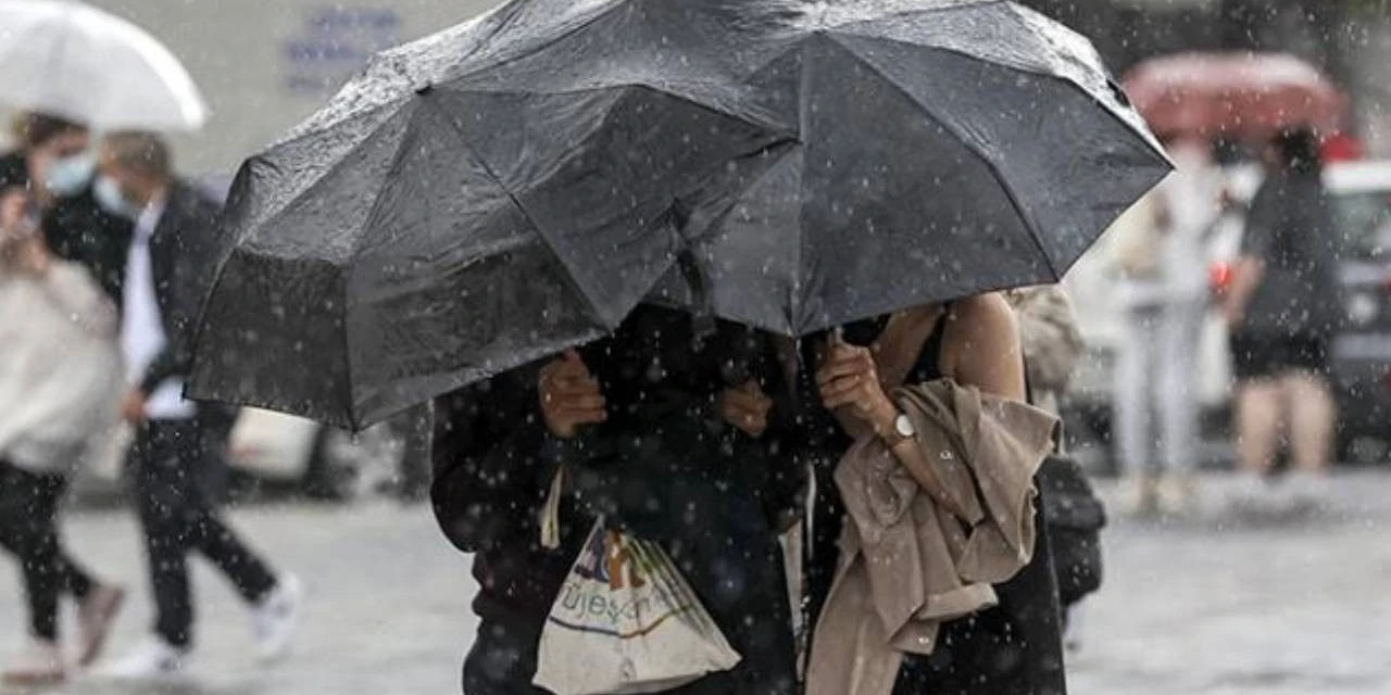Meteoroloji uyardı; bakanlık alarma geçti: Sağanak, rüzgar, yıldırım hepsi geliyor!