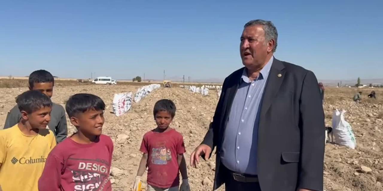 Tarım işçisi çocukların hakları için adım atılması gerekiyor