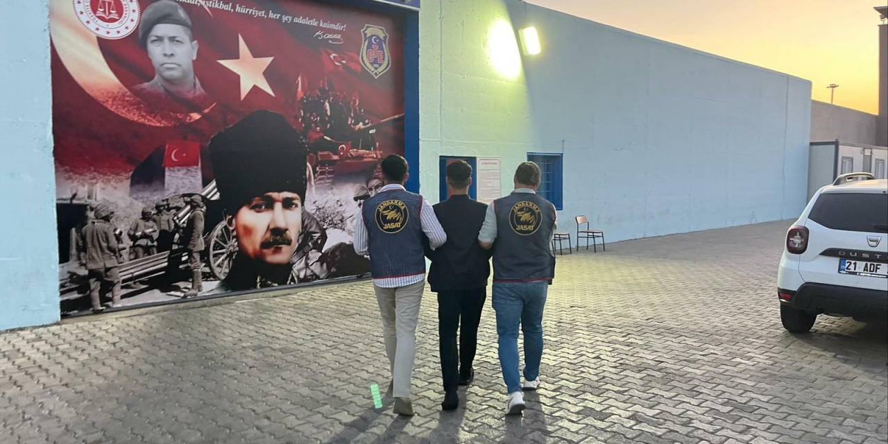 Diyarbakır'da JASAT'tan operasyon: 64 hükümlü yakalandı