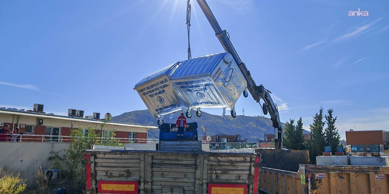 Karşıyaka'da temizlik atağı: 460 yeni çöp konteyneri kazandırıldı