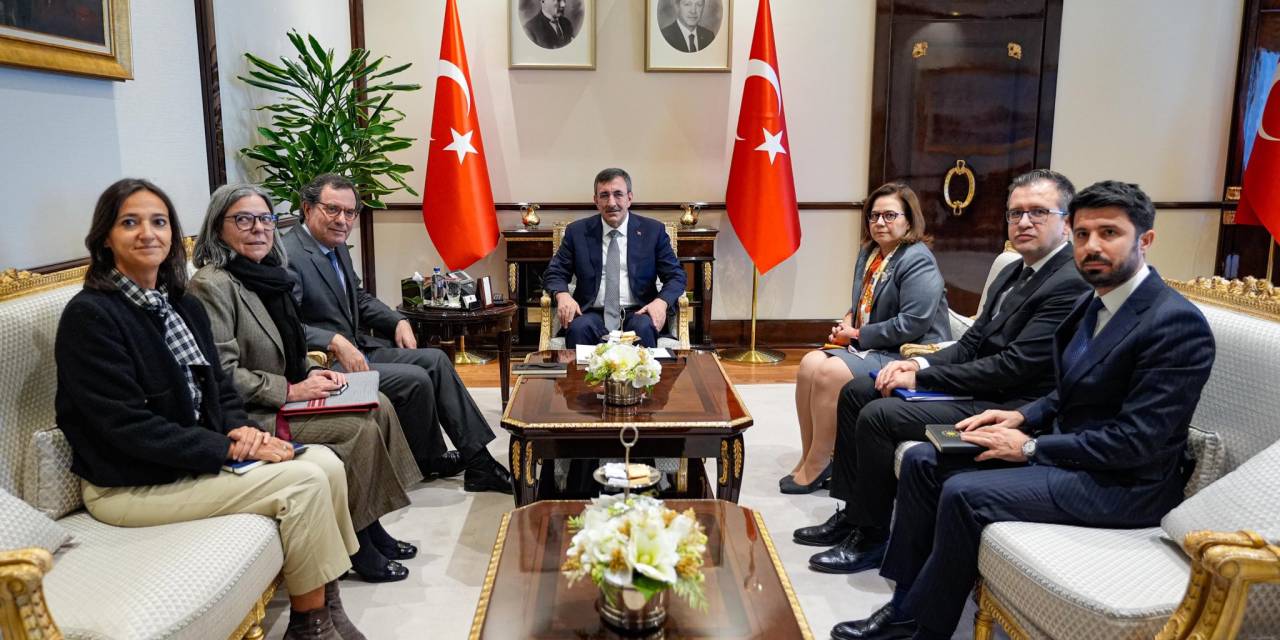 Cevdet Yılmaz, Portekizli Bakan Almeida ile görüştü