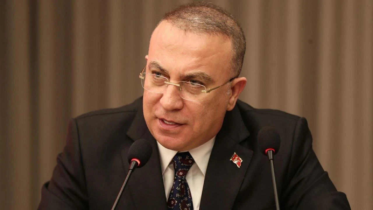 MHP'li İzzet Ulvi Yönter'den Dubai'deki Sedat Peker paylaşımı: Az kaldı