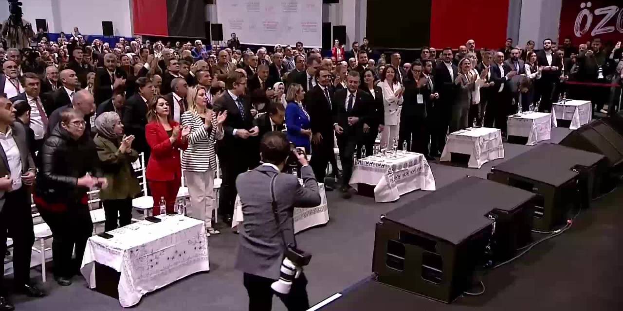 Özgür Özel: Kadın teğmenleri ihraç ederek bizi çıldırtmak istiyorlar