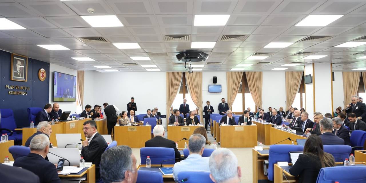 Komisyonda vergi paketi tartışmaları: Saruhan Oluç'tan eleştiri