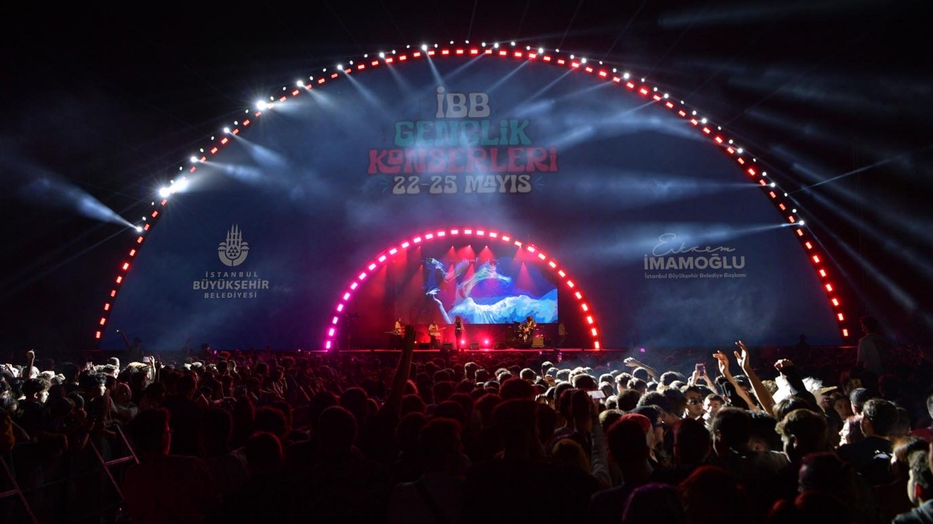 İBDA-C istedi kaymakamlık onayladı: İBB'nin Beyazıt Meydanı'ndaki konseri iptal edildi