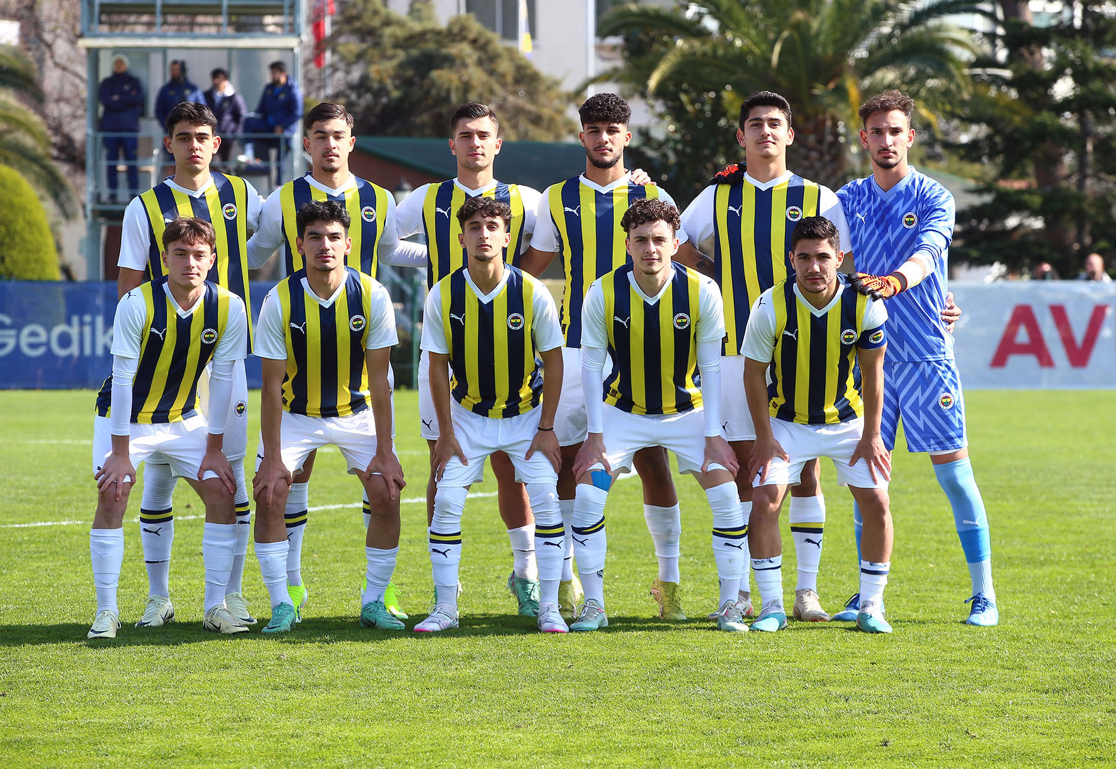 Fenerbahçe U19 takımı farklı kazandı; Şanlıurfa yolculuğu başlıyor
