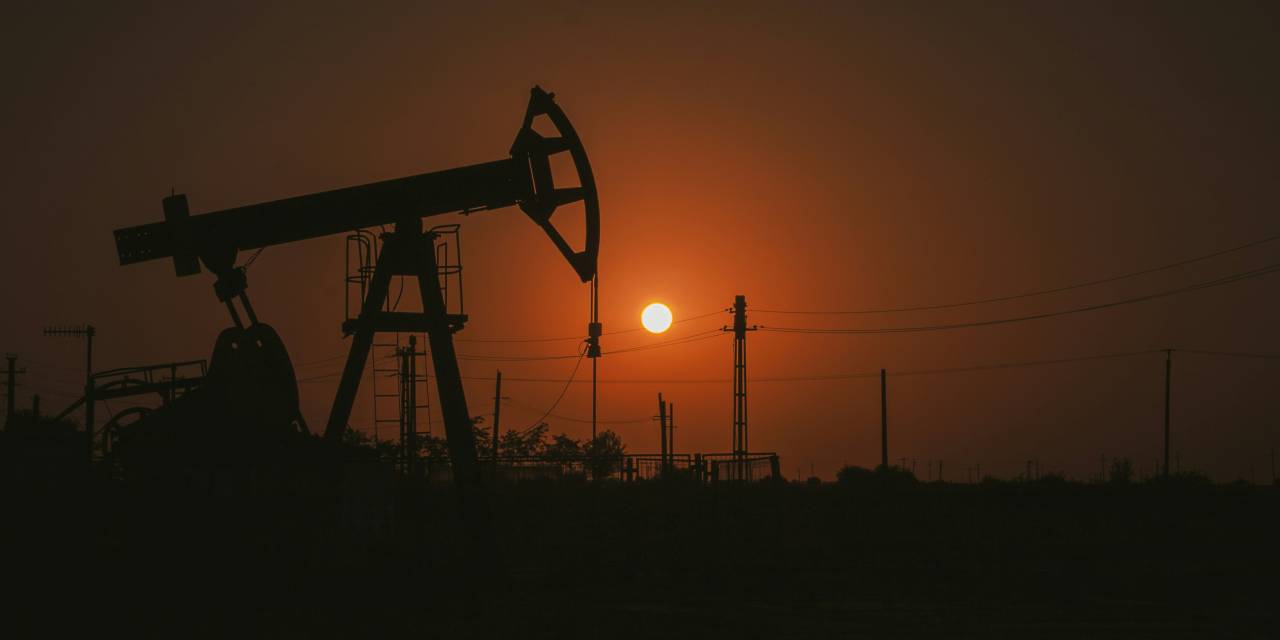 Petrol fiyatları, ABD'nin Rusya'ya yönelik yaptırımları sonrası yükselişe geçti