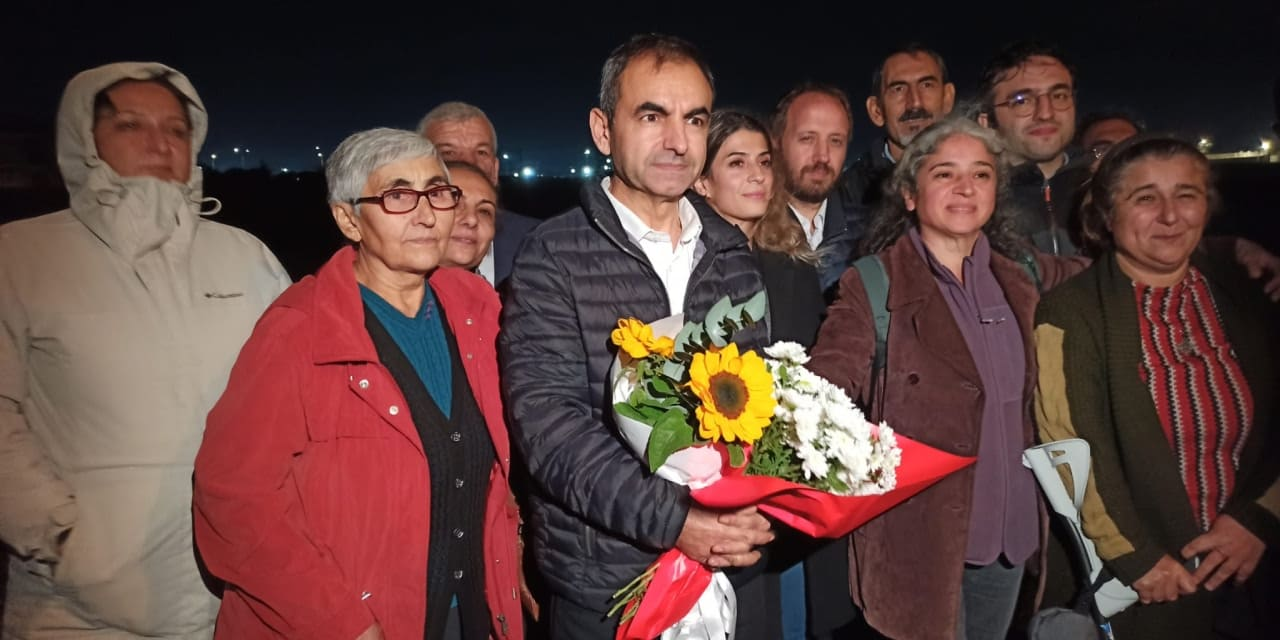 Tahliye edilen Ercüment Adeniz'den ilk açıklama: ‘İçimde buruk bir sevinç var’