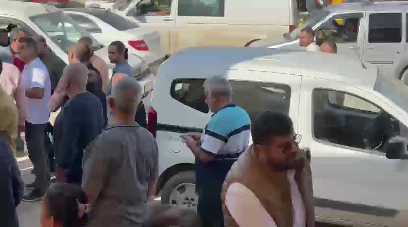 Esnaf elektrik kesintilerine karşı Antakya'da eylem yaptı