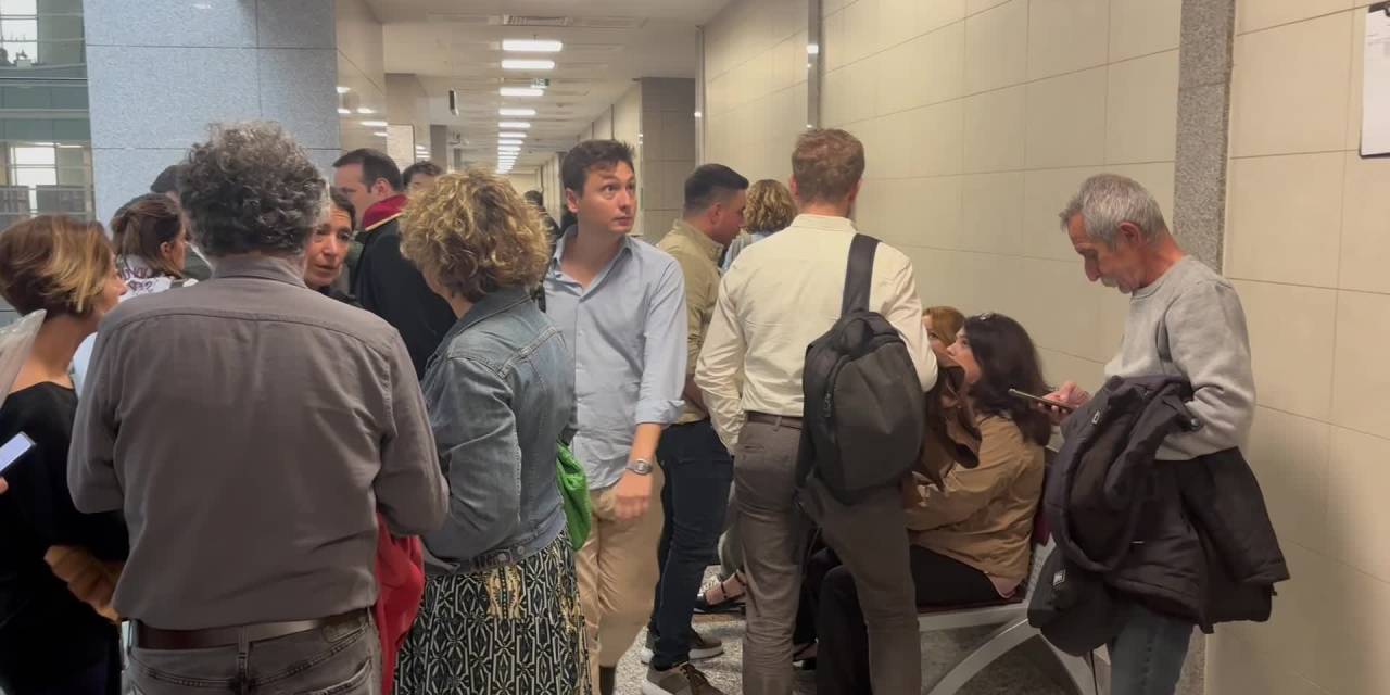 Saraçhane davaları: Gazeteciler, avukatlar ve gençler mahkeme önünde