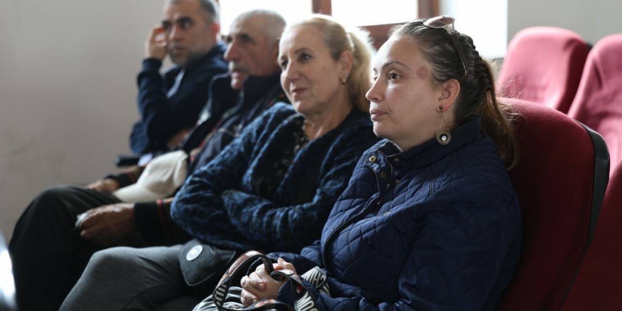 Silivri Belediyesi, Selimpaşalı çiftçilere ekim arazilerini sundu