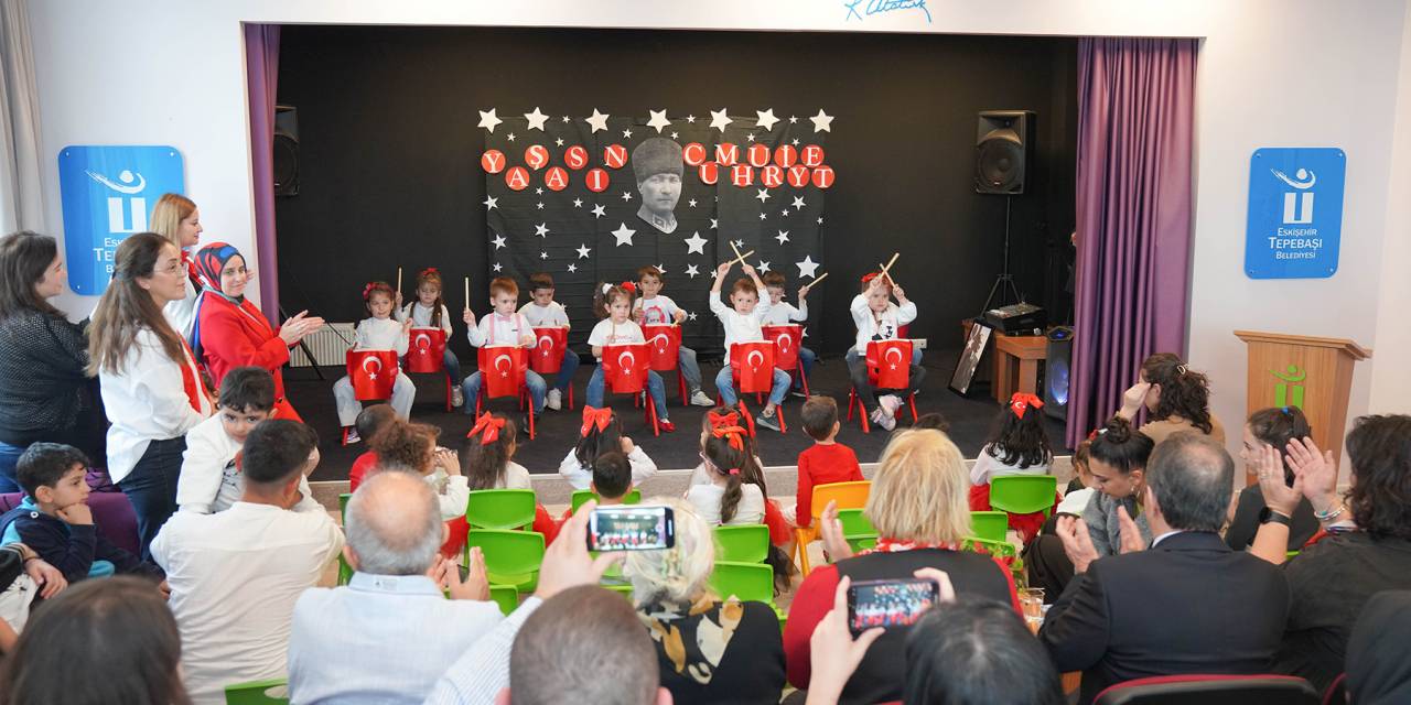 Tepebaşı Belediye Başkanı Ataç: Cumhuriyet, özgürlüğün ve eşitliğin simgesi