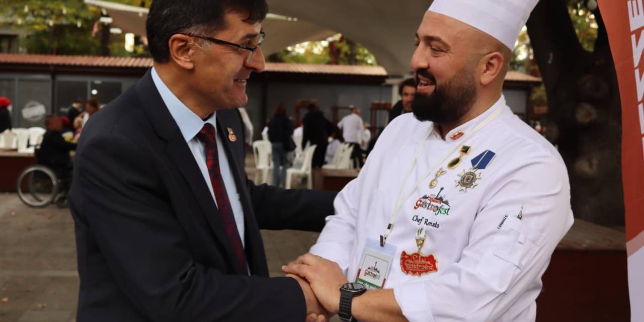 Kahveci, Ankara Gastrofest’te Kütahya mutfağını tanıtıyor