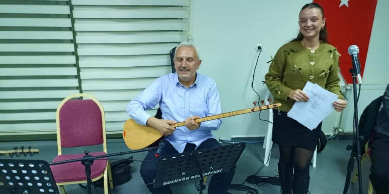 Bozüyük Belediyesi Türk Halk Müziği Korosu, yeni sezonuna merhaba dedi