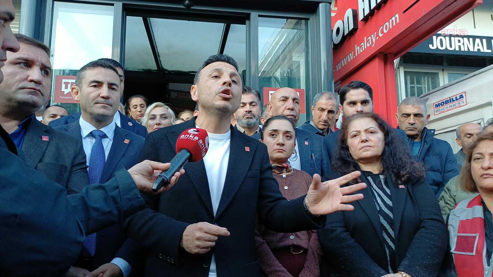 Özgür Çelik'ten TELE 1'e ziyaret: "Artık Türkiye'de hiç kimsenin hiçbir şeyi güvence altında değildir"