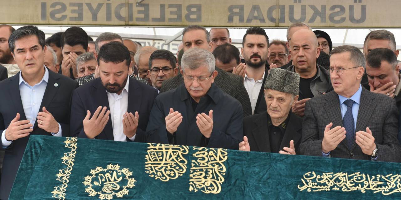Davutoğlu, Kırımoğlu'nun Oğlunun Cenaze Törenine Katıldı