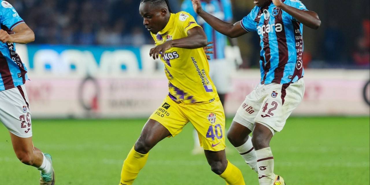Trabzonspor, Eyüpspor'u sahasında 2-0 ile geçti