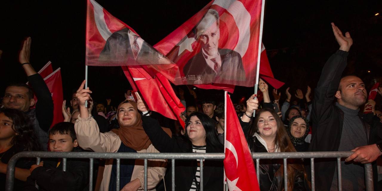 Kubat, Bursa'da Cumhuriyet Bayramı coşkusunu artırdı