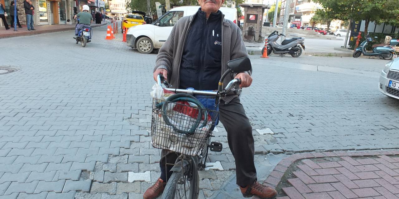 80 yaşındaki Hüseyin dede bisikletle sağlığına kavuştu