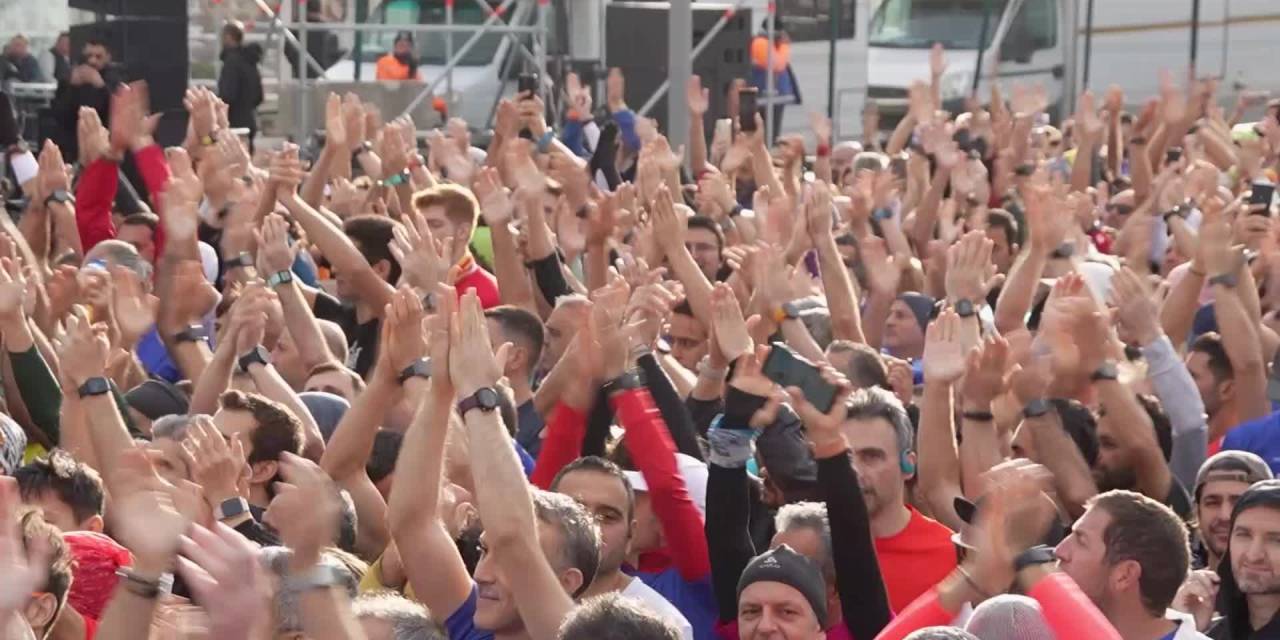 İstanbul Maratonu hızla yaklaşıyor: Halk Koşusu rekor sürede doldu