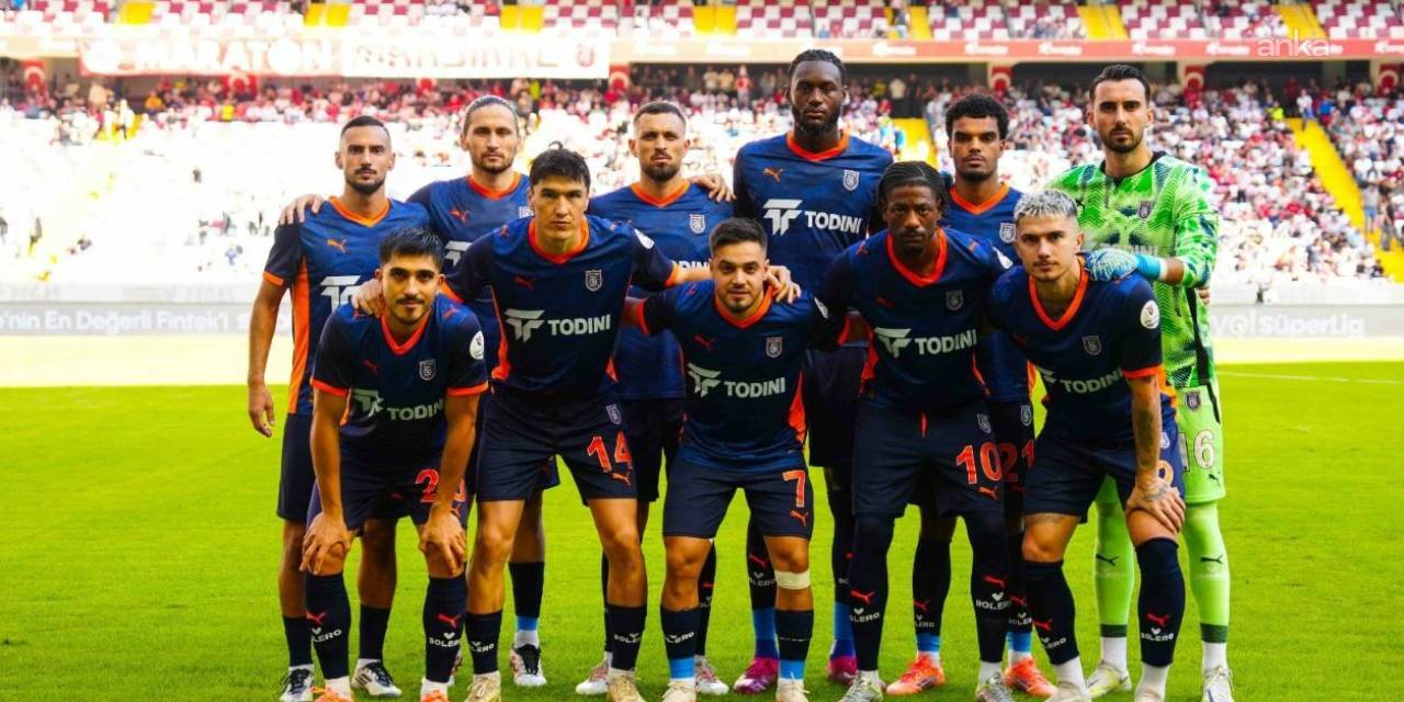 Başakşehir, Antalyaspor'u deplasmanda 4-0'la geçti