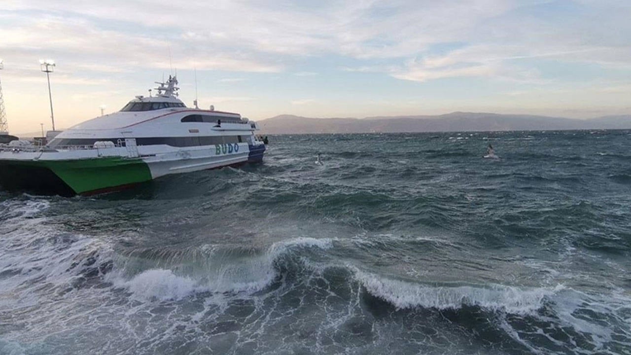 Marmara’da fırtına engeli: 12 deniz otobüsü seferi iptal edildi