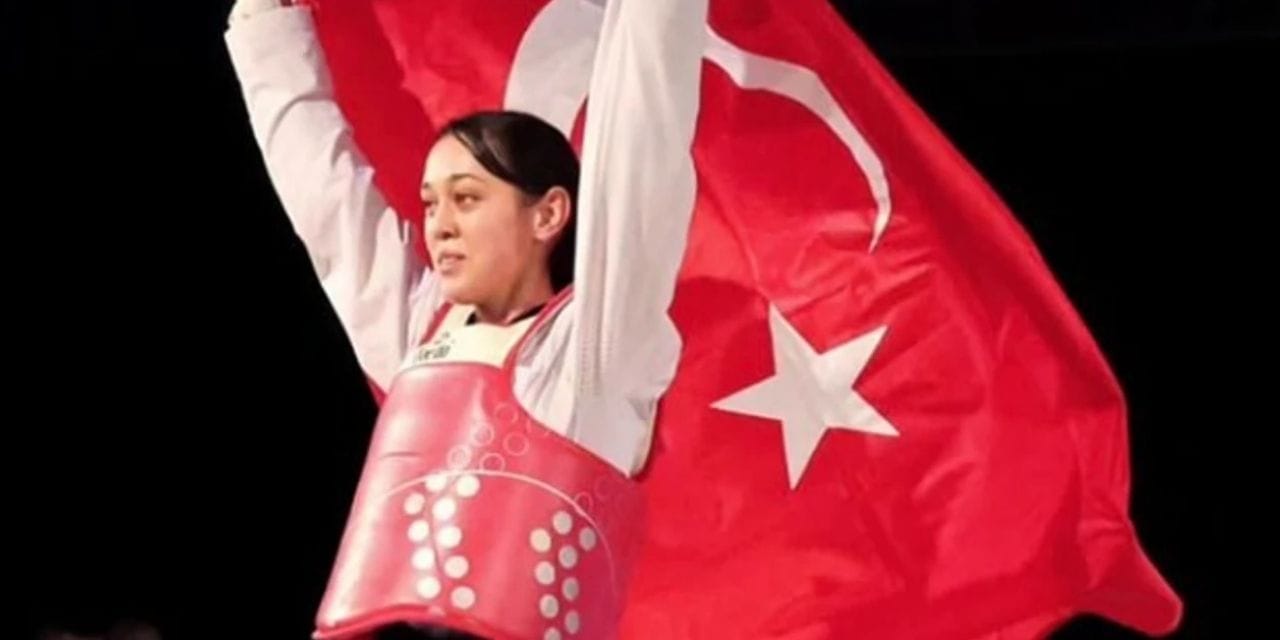 Emine Göğebakan Çin'de dünya şampiyonu oldu