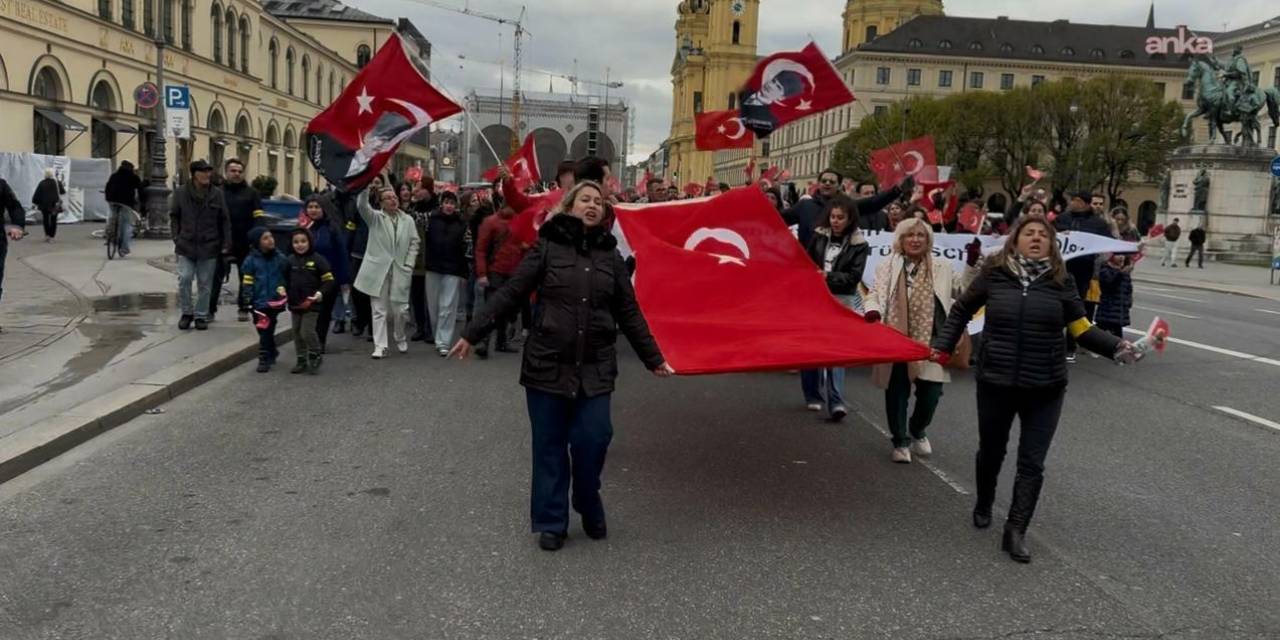 Cumhuriyet coşkusu Münih'te yaşam buldu