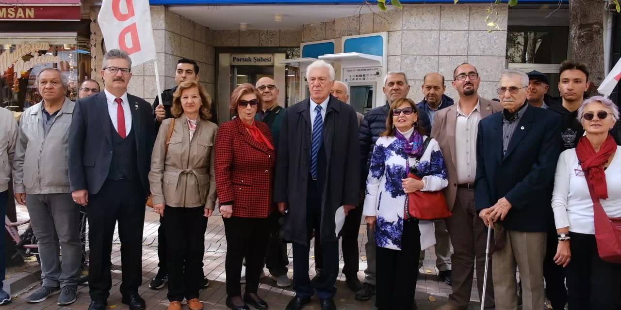 Cumhuriyet Gazetesi'ne destek Atatürkçü Düşünce Derneği'nden